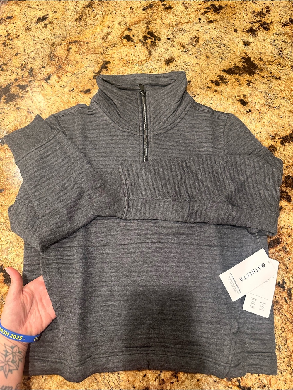 Athleta Men’s Dark Gray Half-Zip Ribbed Pullover